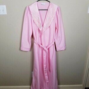 Vintage Wolverine Housecoat Robe Size Medium Pink Satin Collar Made USA 80s‎ 90s